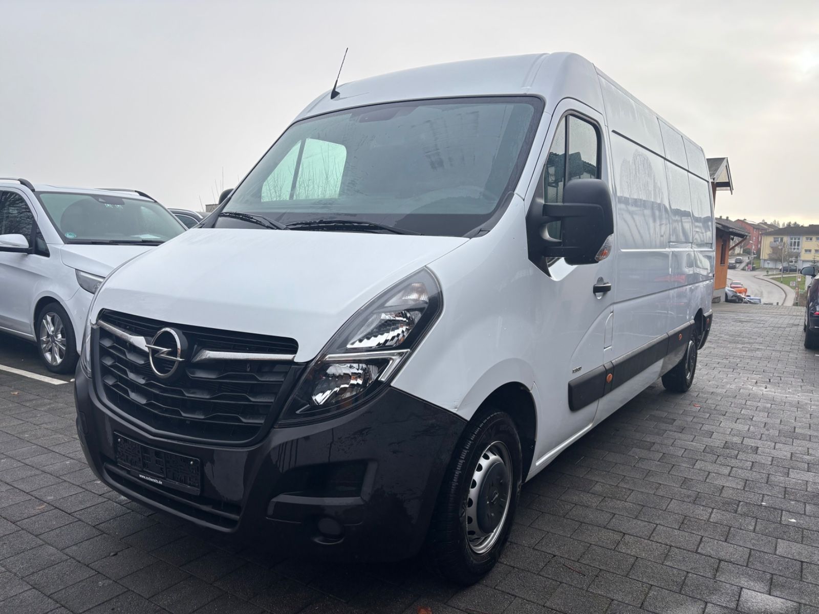 Movano